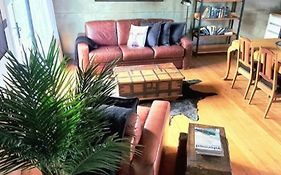 Apartment 3 - Haddin Court - Industrial Glam